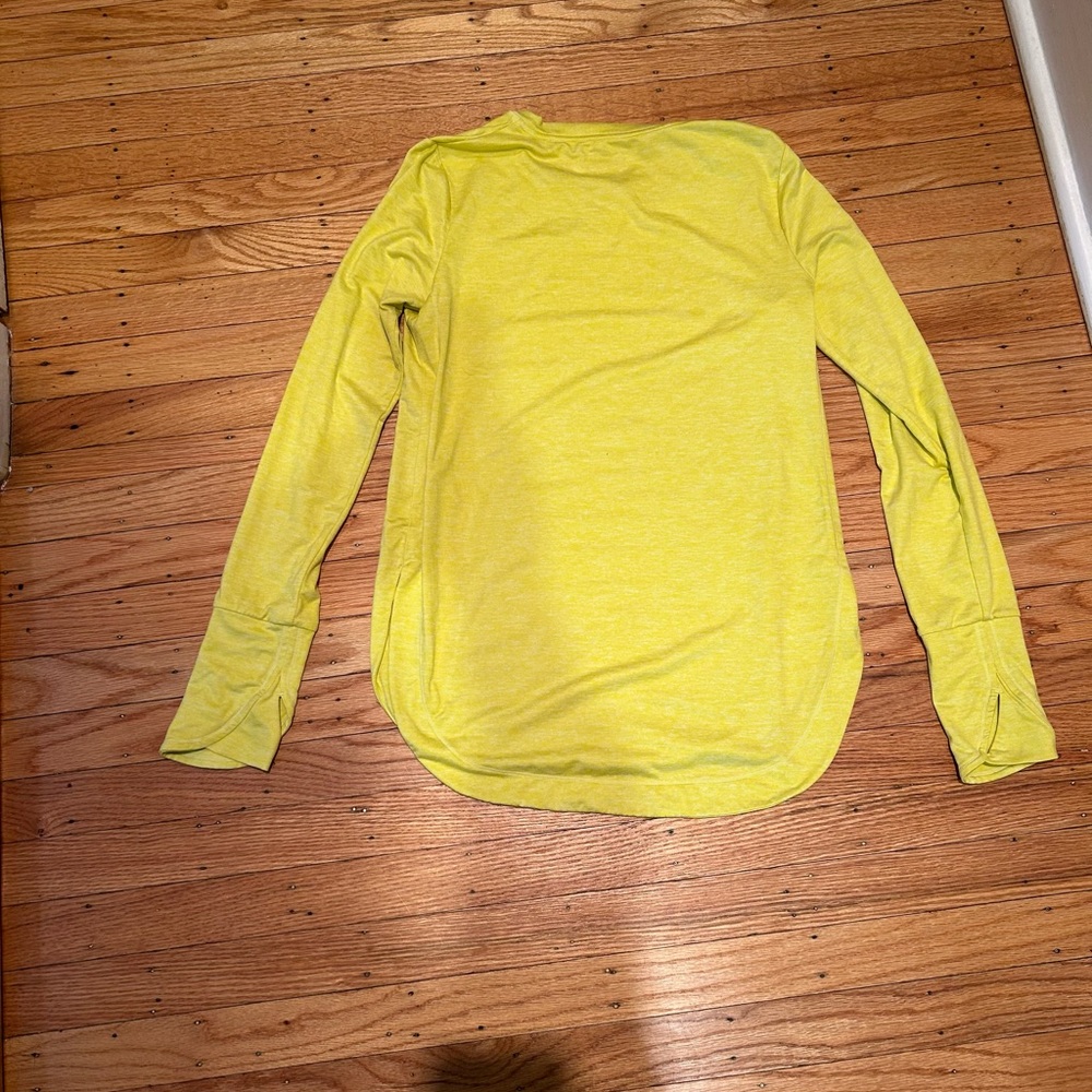 Yellow T-shirt Top Athleta xs - Picture 3 of 5